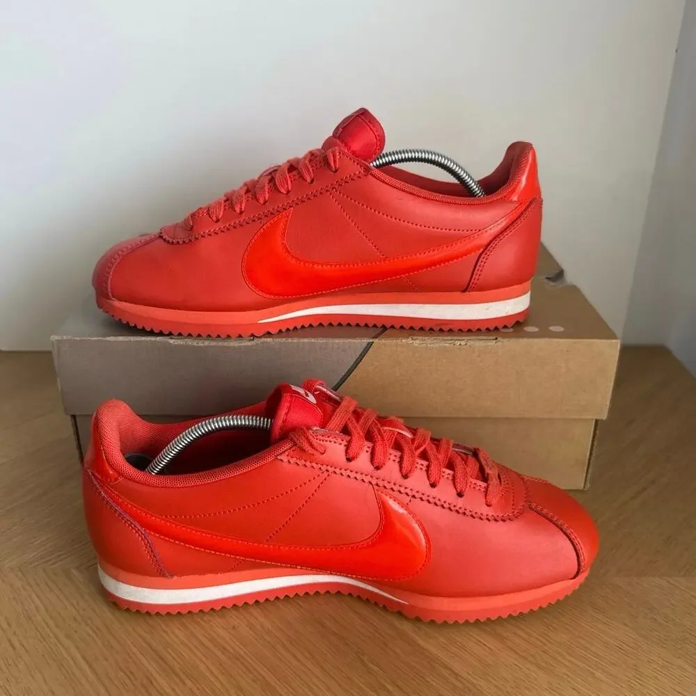 Rare Nike Cortez Women Sneakers- SZ 10